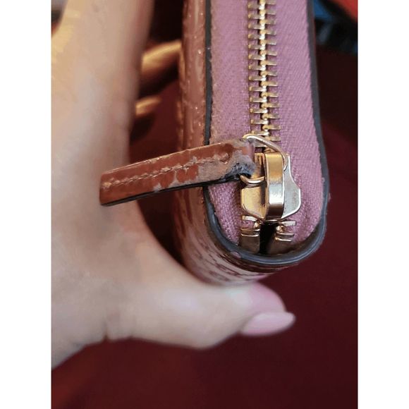 Gucci Monogram Continental Patent Leather zip around wallet #20 - Picture 4 of 10